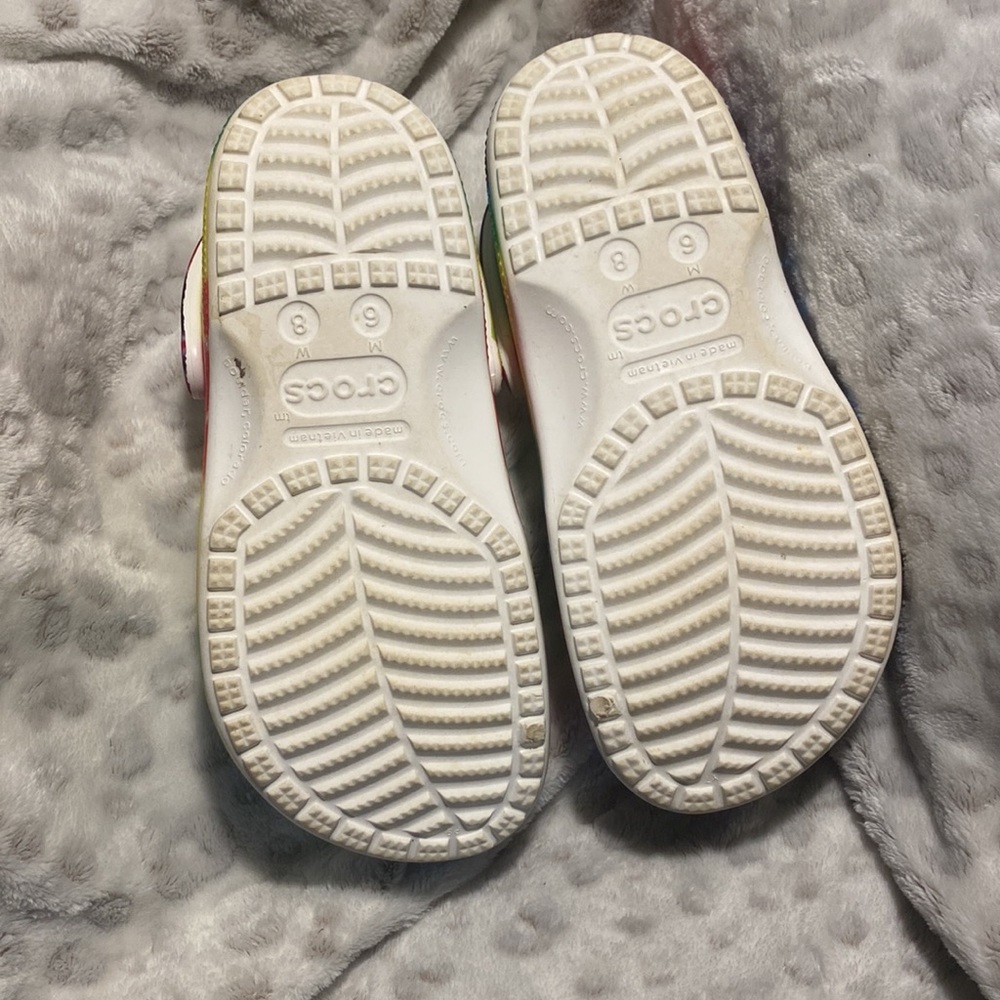 Tie Dye Crocs M6 W8 - Picture 2 of 3